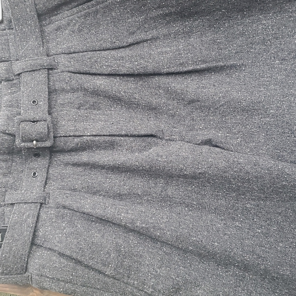 VINCE. High Wait Wool Pleat Front Trousers. - Picture 2 of 9